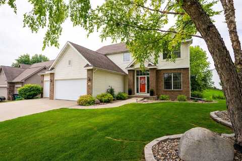 748 76th Street, West Des Moines, IA 50266