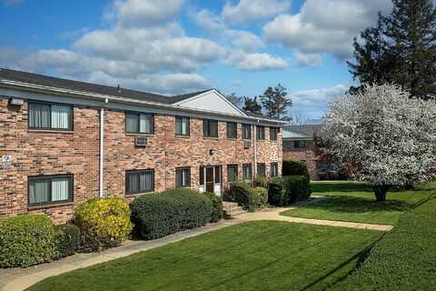 21 Brentwood Road, Bay Shore, NY 11706