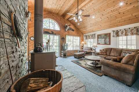42153 Hemlock Lane, Shaver Lake, CA 93664