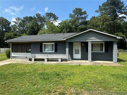 1725 Sand Hill Road, Hope Mills, NC 28348
