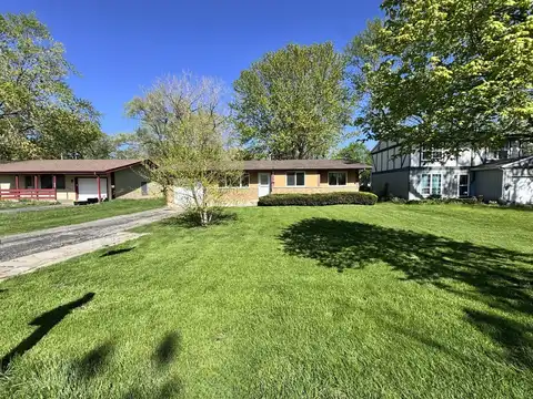 311 Charlotte Avenue, Crystal Lake, IL 60014