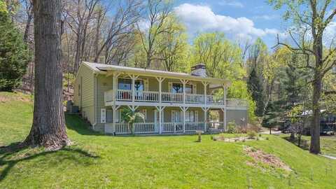 24 Winding Way Drive, Franklin, NC 28734