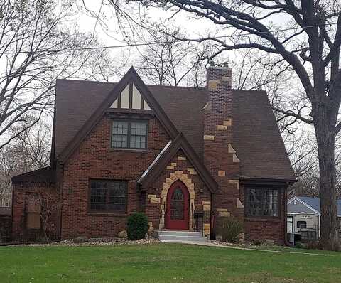 1151 Summit Ave., Fort Dodge, IA 50501