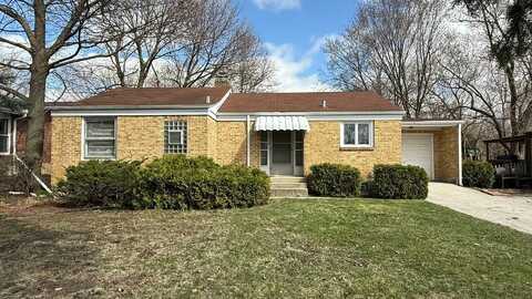1n649 Main Street, Glen Ellyn, IL 60137