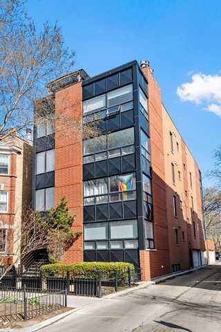 612 W Aldine Avenue, Chicago, IL 60657