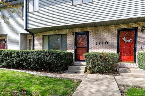 1110 E Jefferson Street, Bloomington, IL 61701