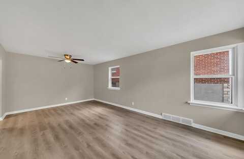 6635 DONALD STREET, SAINT LOUIS, MO 63121
