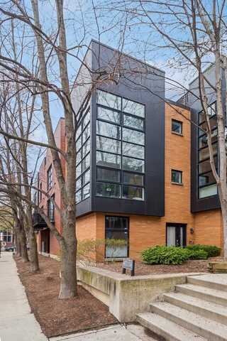 2050 W WILLOW Street, Chicago, IL 60647