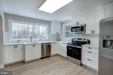 2502 RANCOCAS ROAD, BURLINGTON, NJ 08016