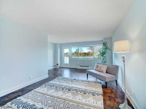 377 S Harrison Street, East Orange, NJ 07018