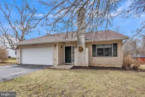 402 BANYON LANE, DOWNINGTOWN, PA 19335