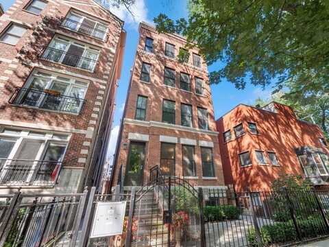 706 W Briar Place, Chicago, IL 60657