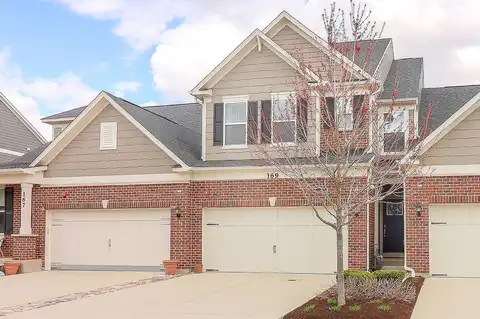 169 Waverly Court, Bloomingdale, IL 60108