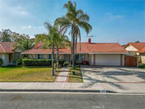 1257 W Montrose Street, Bloomington, CA 92316