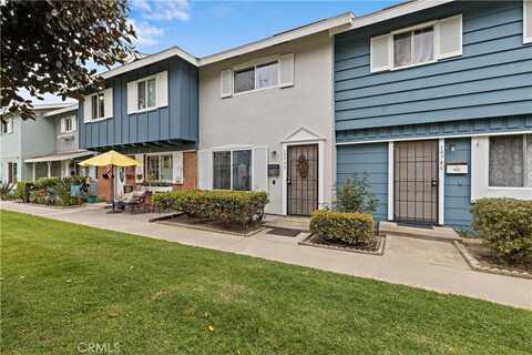 19750 Cambridge Lane, Huntington Beach, CA 92646