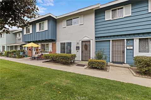 19750 Cambridge Lane, Huntington Beach, CA 92646