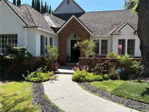 11122 Hortense Street, West Toluca Lake, CA 91602