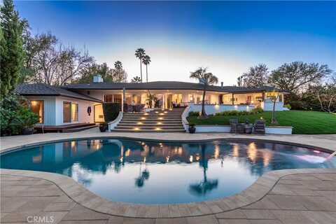 4854 Nomad Drive, Woodland Hills, CA 91364