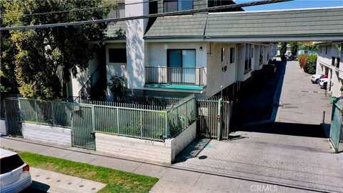 9047 Langdon Avenue, North Hills, CA 91343