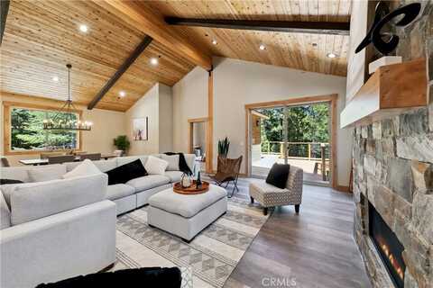 867 Clement Street, South Lake Tahoe, CA 96150