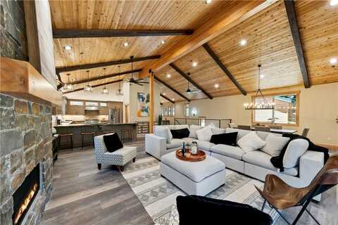 867 Clement Street, South Lake Tahoe, CA 96150