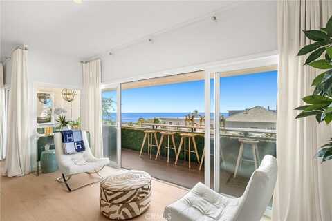 692 Cliff Drive, Laguna Beach, CA 92651