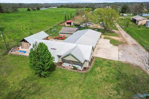2140 Hustleville Road, Albertville, AL 35951