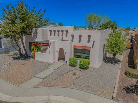 7417 MAPLEWOOD Drive NW, Albuquerque, NM 87120
