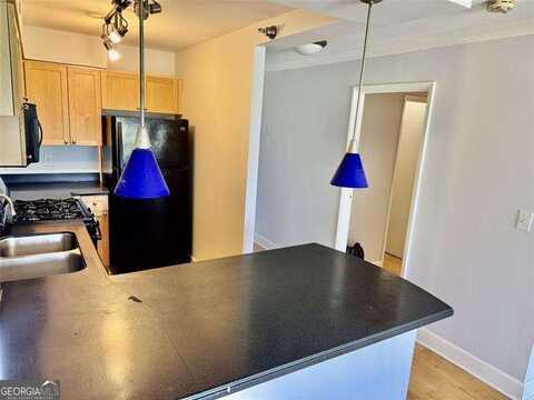 2479 NE PEACHTREE, Atlanta, GA 30305