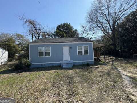 106 Bowden, Warner Robins, GA 31093