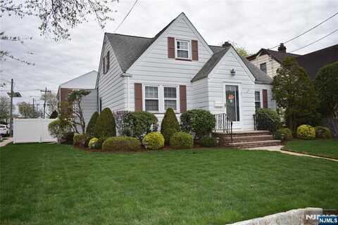 30 Devon Street, North Arlington, NJ 07031