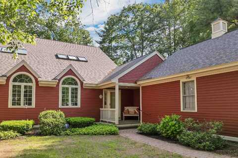 9 Peninsula Drive, Stratham, NH 03885