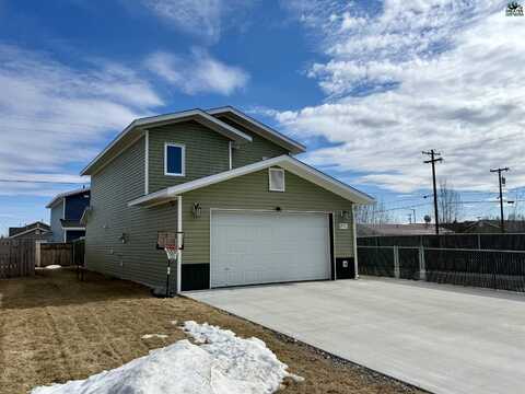 2712 DESERT EAGLE LOOP, North Pole, AK 99705