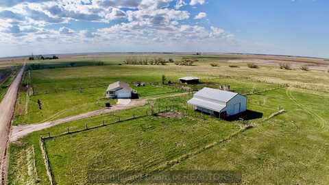 497 H Road, Chapman, NE 68827