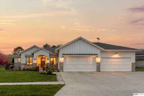 1006 Elk Ridge Drive, Elkhorn, NE 68022