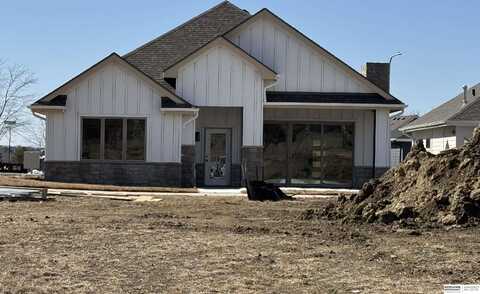 17501 Dupont Plaza Circle, Omaha, NE 68130