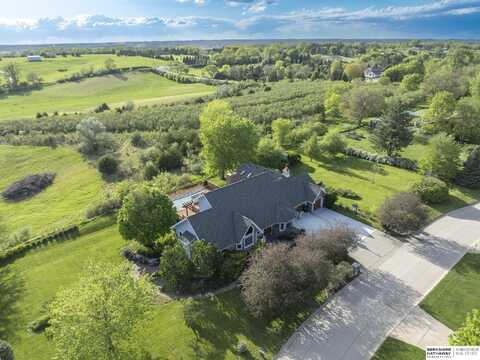 13410 N 74 Street, Omaha, NE 68122