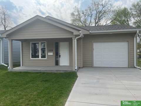 5818 N 27th Street, Omaha, NE 68111