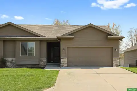 3028 Lakeside Drive, Plattsmouth, NE 68048