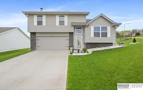 1445 Poulson Drive, Blair, NE 68008