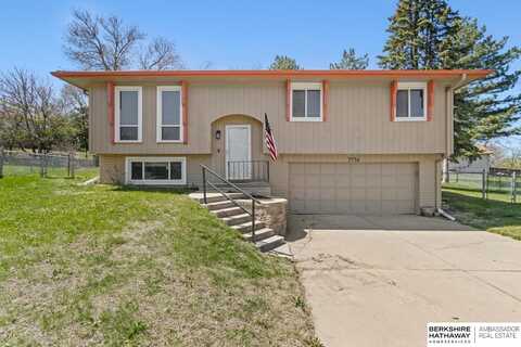 7714 Greenleaf Drive, La Vista, NE 68128