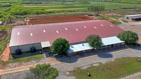2610 Weetu Road, Iowa Park, TX 76367