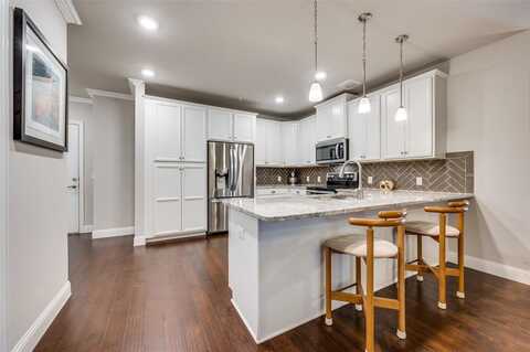 1735 Wittington Place, Farmers Branch, TX 75234