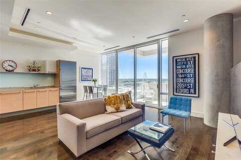 2408 Victory Park Lane, Dallas, TX 75219