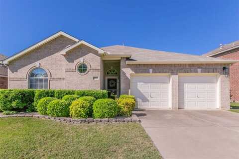 8333 Island Circle, Fort Worth, TX 76137