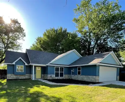 240 Wells Street, Emory, TX 75440