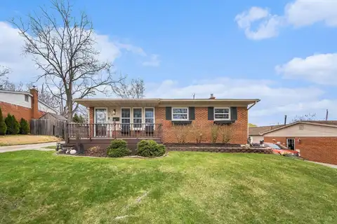 573 Crestwood Circle, Saline, MI 48176