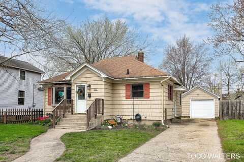 251 W 21st Street, Holland, MI 49423