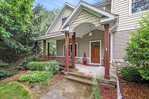 8041 Therese Court SE, Caledonia, MI 49316