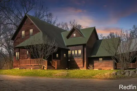 3705 Grand River Drive NE, Grand Rapids, MI 49525